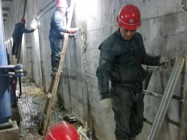 進(jìn)行地下室堵漏施工時(shí)注意哪些問(wèn)題？